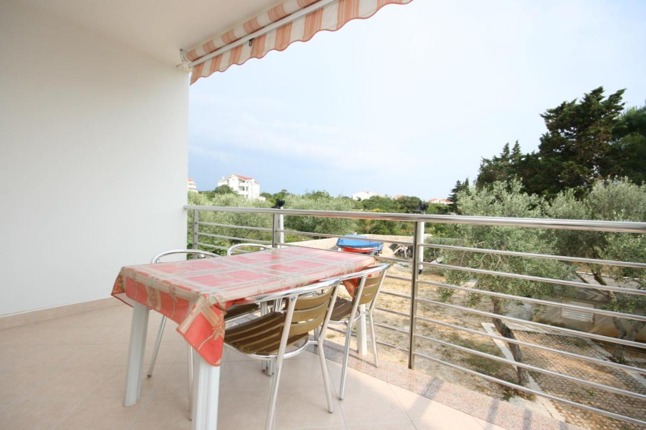 Apartments With A Parking Space Novalja, Pag - 6398 Exterior photo