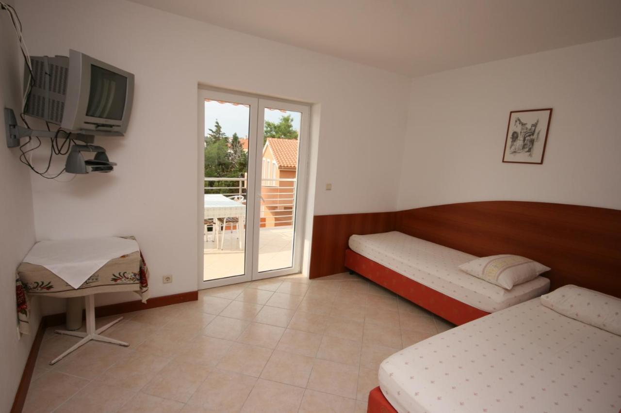 Apartments With A Parking Space Novalja, Pag - 6398 Exterior photo
